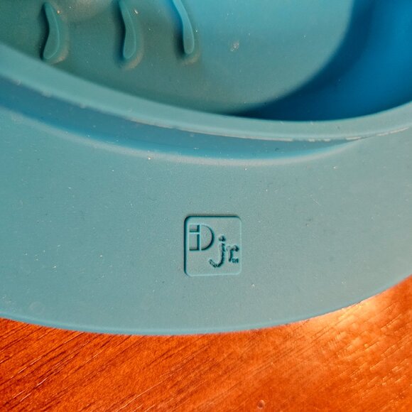 3 Non-Slip Divided Plate For Toddlers Food Grade Silicone - Picture 3 of 8